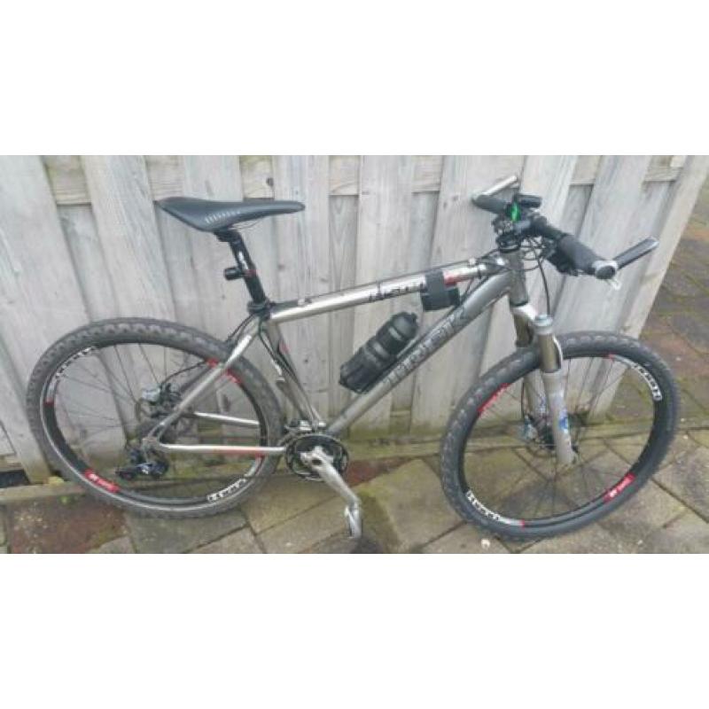 Trek 8500 ZR