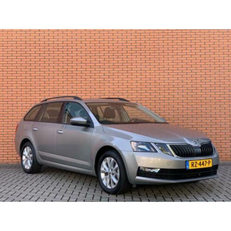 Skoda Octavia Combi 1.0 TSI GREENTECH AMBITION BUSINESS | Cr