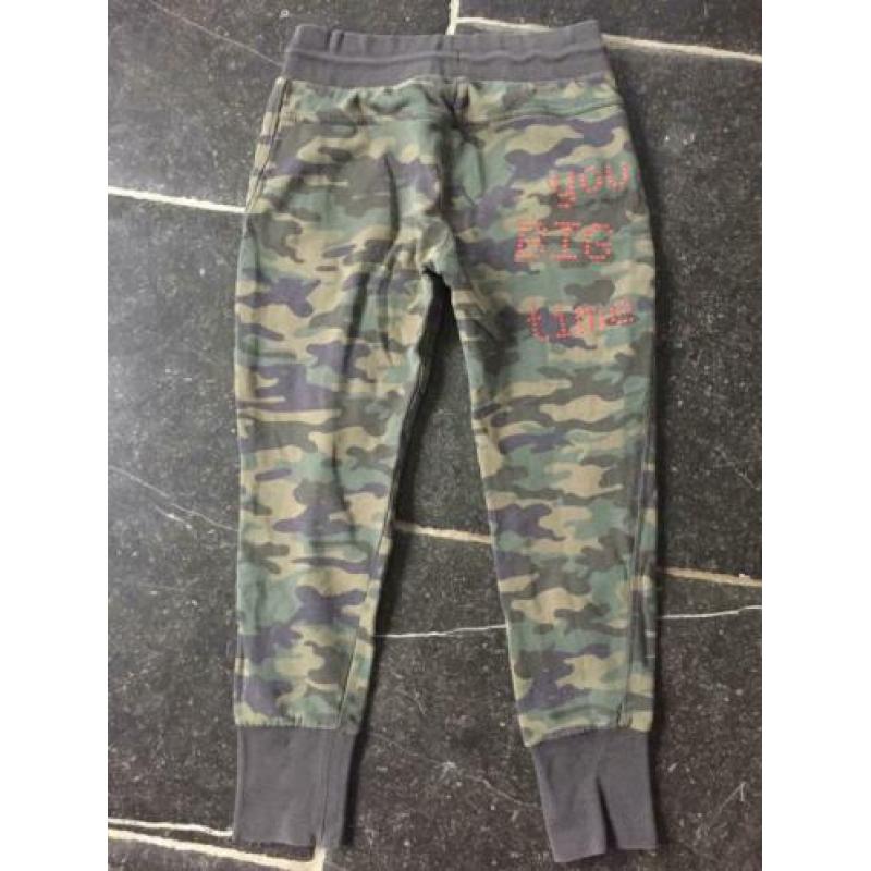 Jogging broek, camouflage van WE maat 140