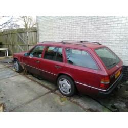 Mercedes 200 Td-i 1991 Rood