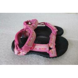 teva sandalen. mt 24-25