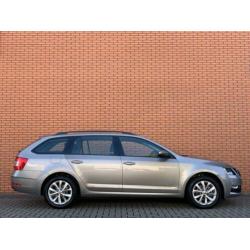 Skoda Octavia Combi 1.0 TSI GREENTECH AMBITION BUSINESS | Cr