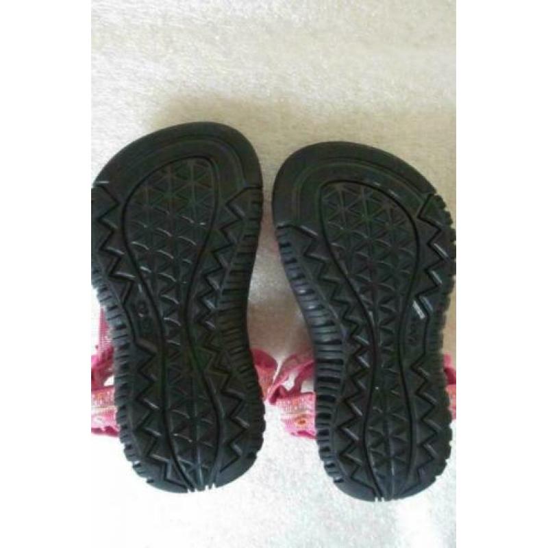 teva sandalen. mt 24-25