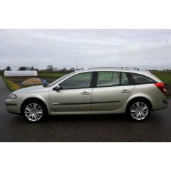 Renault Laguna Grand Tour 2.0-16V Tech Line AIRCO / NAVI / T