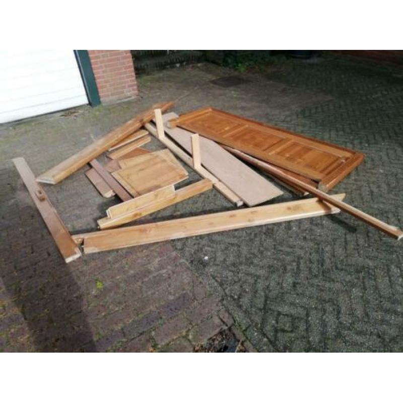 Te koop hout planken van bed