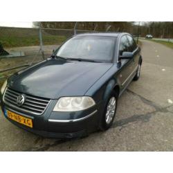 Volkswagen Passat 2.0 96KW 2003 Blauw Trekhaak Airco