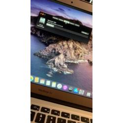 Apple MacBook Air i5 - 4GB - 128GB SSD