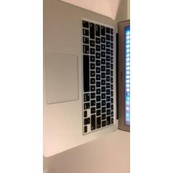 Apple MacBook Air i5 - 4GB - 128GB SSD