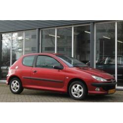 Peugeot 206 1.4 3DRS bj 2002 Airco Div Opties! Nette Auto!