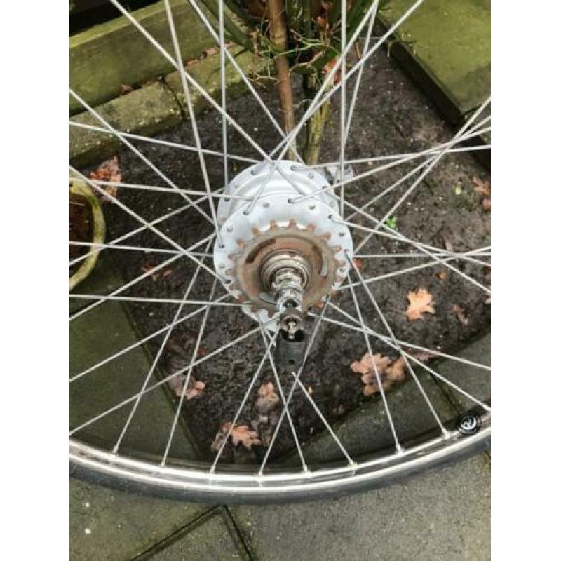 :OLDTIMER Achterwiel 28 inch met 3 SACHS versnellingen