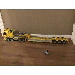 Lego technic oplegger met vrachtwagen moc