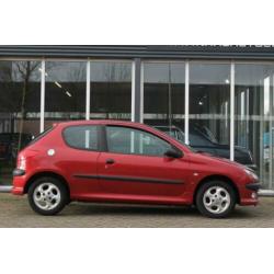 Peugeot 206 1.4 3DRS bj 2002 Airco Div Opties! Nette Auto!