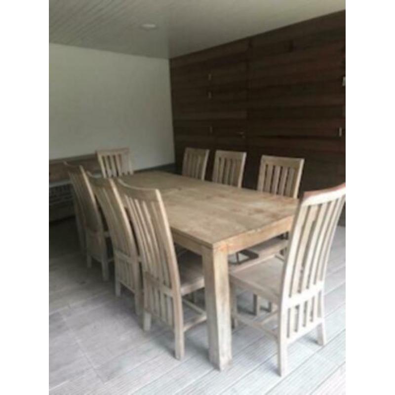 teak houten buiten tafel met 12 stoelen. Zeer goede conditie