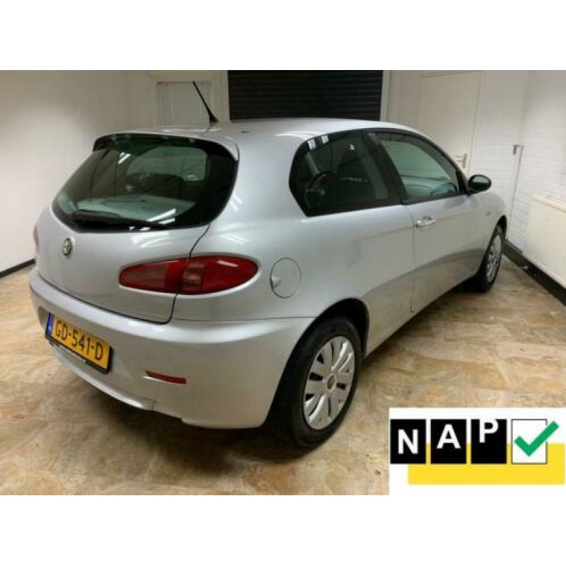 Alfa Romeo 147 1.6 T.Spark Veloce Lusso ZONDAG ' s open van