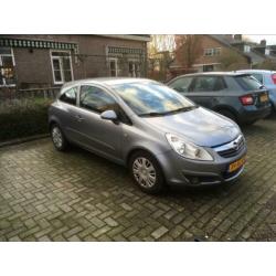 Opel Corsa 1.2i 16V Enjoy Grijs metallic