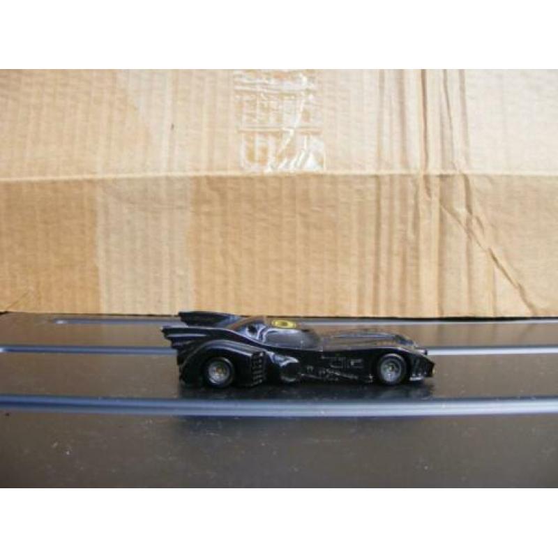 Batman batmobile ERTL DC comics 1989 3 inch 1/64