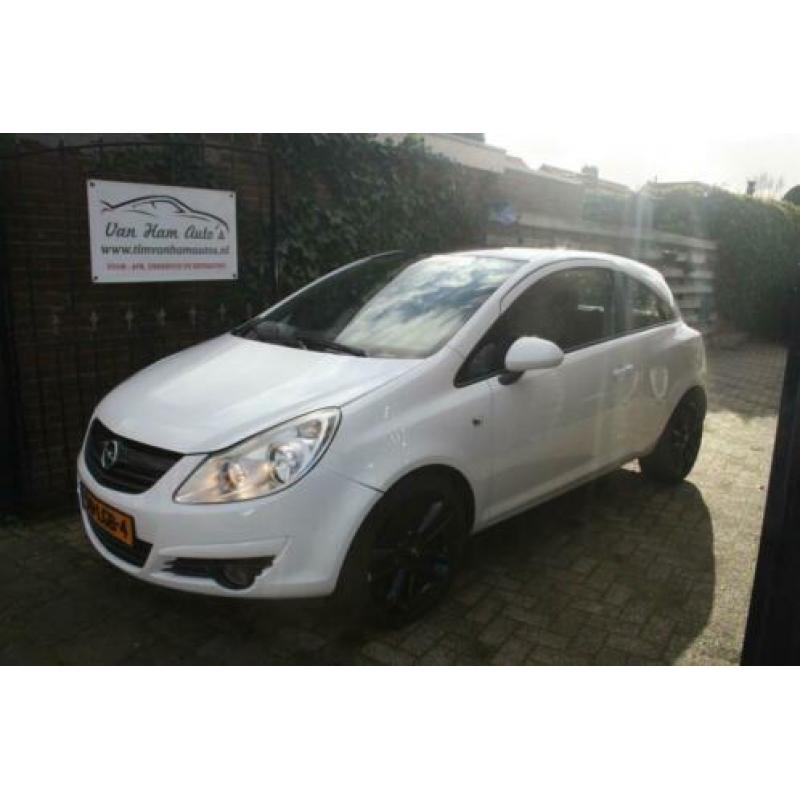 Opel Corsa 1.4-16V Color Edition