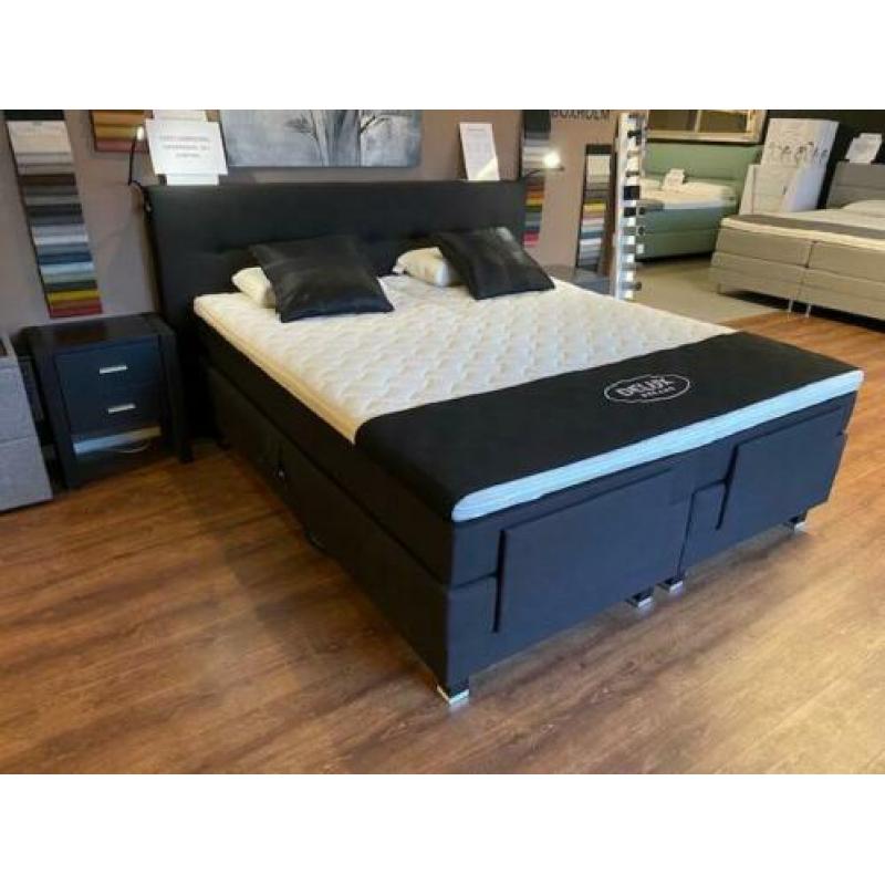 Boxspring showroom uitverkoop !!