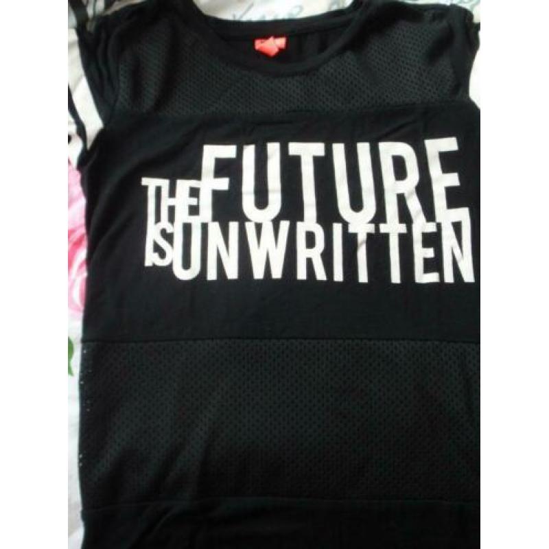 T-Shirt Jurk maat 146