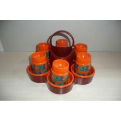 Vintage schalenset/eierdopjes. Oranje/bruin.Jaren 70. Emsa