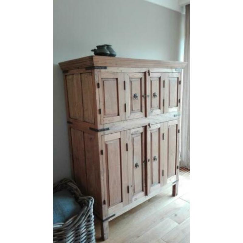 oud houten teak kast