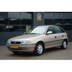 Opel Astra 1.6i GL 5drs (bj 1998)