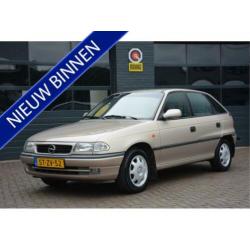 Opel Astra 1.6i GL 5drs (bj 1998)