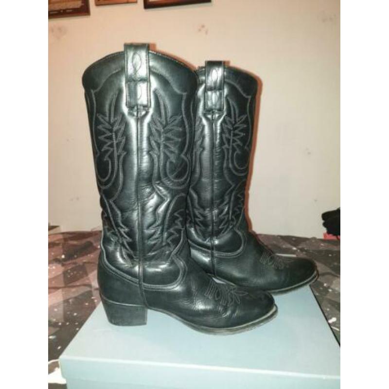 Hoge zwarte en leren westernboots maat 39