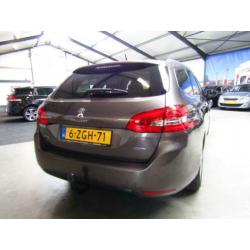 Peugeot 308 SW 1.6 BlueHDI Blue Lease Executive pano pdc 2x