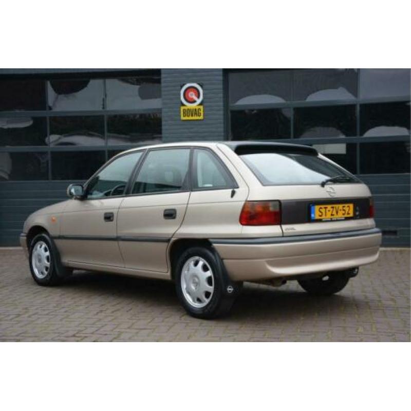 Opel Astra 1.6i GL 5drs (bj 1998)