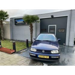 Volkswagen Golf Cabriolet 1.8