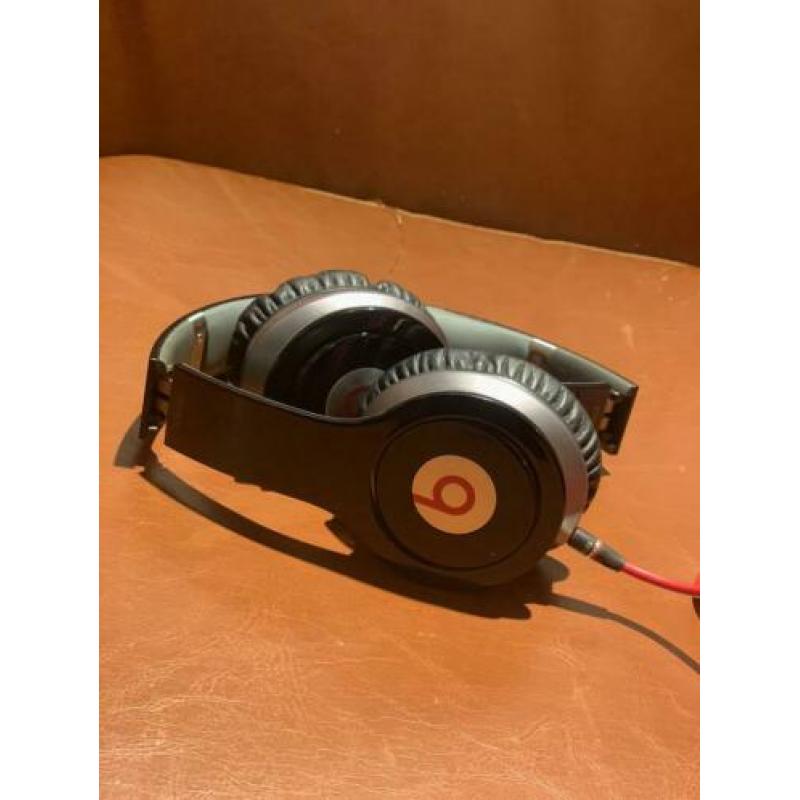 Beats by Dr.Dre headphone