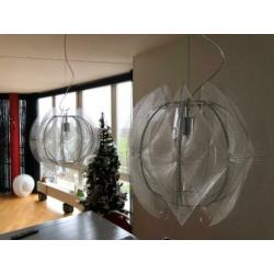 Te koop 2 hanglampen van plexiglas