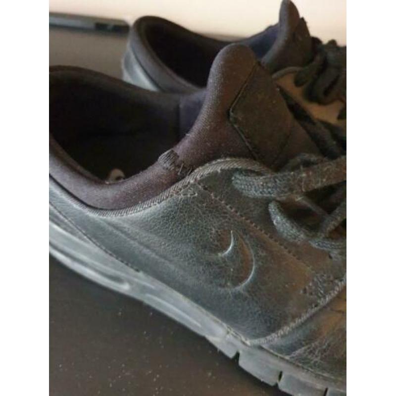 Nike air zwart maat 40,5