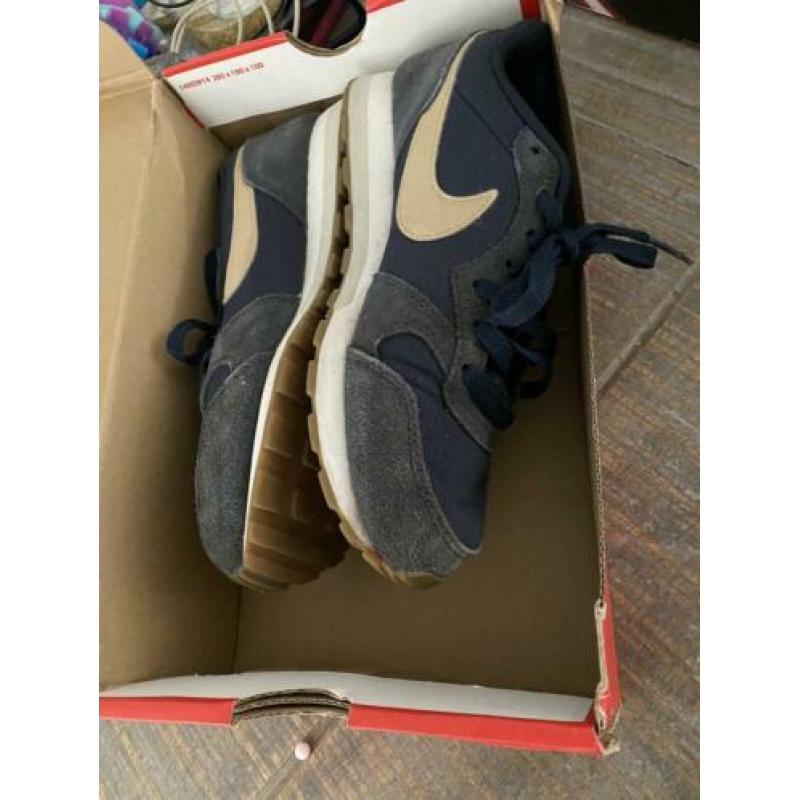 Nike schoenen maat 36.5