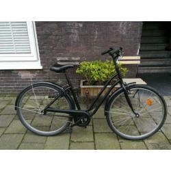 Damesfiets 28 inch met slot, standaard, licht en fietsbel