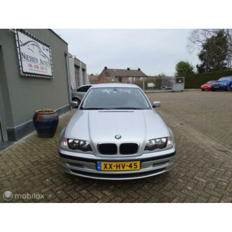 BMW 3-serie e46 320i Executive Youngtimer/NAP/Airco