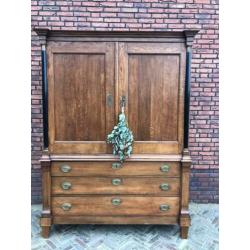 Antieke oud eiken kabinet kast 1850 buffetkast servieskast