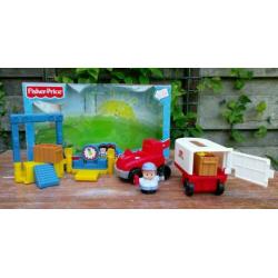 FP * Little People - Tractor met aanhanger & accessoires