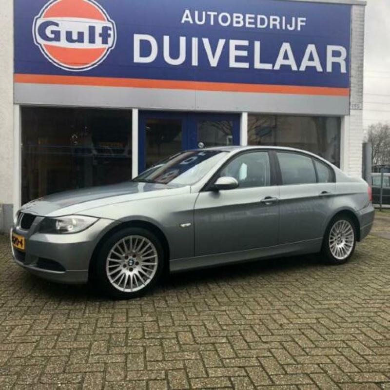 Bmw 3-SERIE Business line / 2.0i 143Pk / Navi / Lm / Inruil