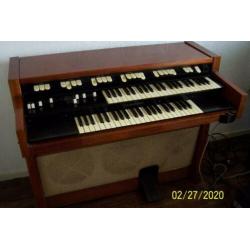 Hammond M102 split 1966 red cap