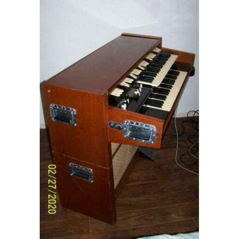 Hammond M102 split 1966 red cap