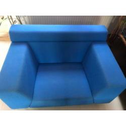 Design hemelsblauwe loveseat 1