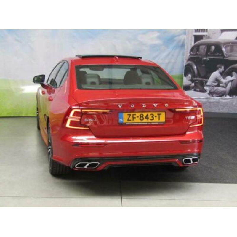 Volvo S60 2.0 T5 Intro Edition POLSTAR STYLING KIT