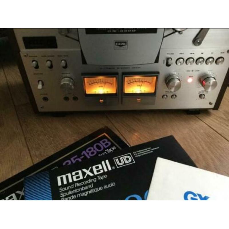 Akai bandrecorder GX 630 + 2 Maxwell banden + boekje