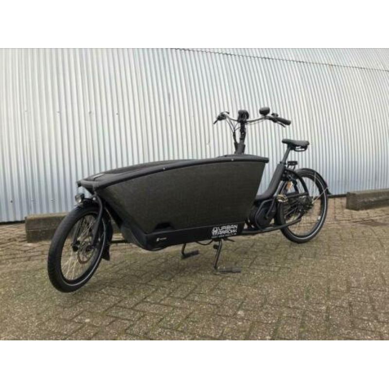 Urban Arrow Family Performance Plus Disc 400Wh (zwart)