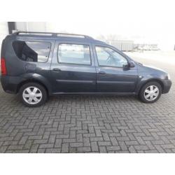 ?Dacia logan 7 persoons?