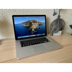 Macbook Pro 15" Retina 2015 2.2 I7 16GB+256GB