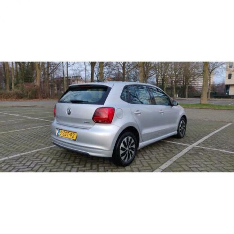 Volkswagen Polo 1.4 TDI 55KW BMT 2015 Grijs