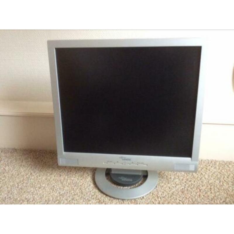 FUJITSU SIEMENS ComputerScherm 19 inch